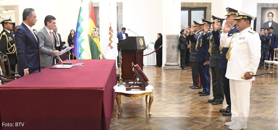 Mediante decreto presidencial, Paz ratifica al Alto Mando Militar alto mando militar rodrigo paz