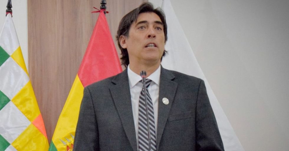 Gobierno recibe más de 50 postulantes para gerencia de BoA tras destitución de Eduardo Valdivia b3826910 7cc3 483e 81e6 1cf754422afb