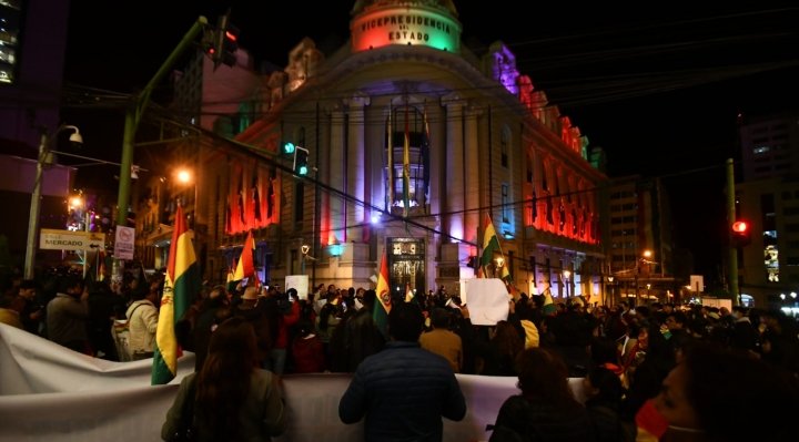 Plataformas y organizaciones marcharon por la falta de combustible y alza de precios de alimentos b 44376 sectores y plataformas ciudadanas marchan contra la falta de combustible y el alza de precios 1