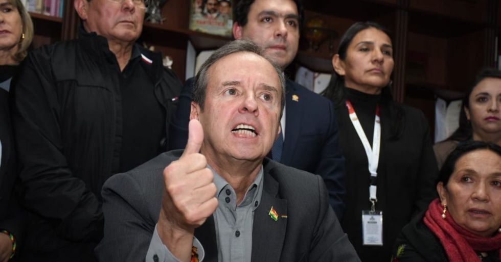 “Lo tomo preso y lo extradito”: Tuto rechaza comisión con Evo por el caso narcomadera d6918c3c 6510 47d2 a414 e8e6991aa18a