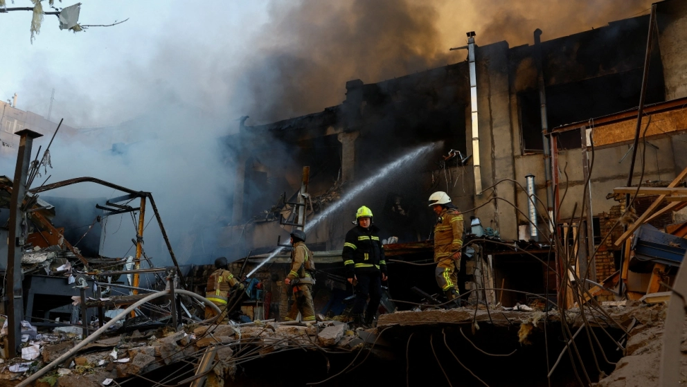 Al menos 18 muertos en el mayor ataque ruso a Ucrania de los últimos meses descarga 1 1