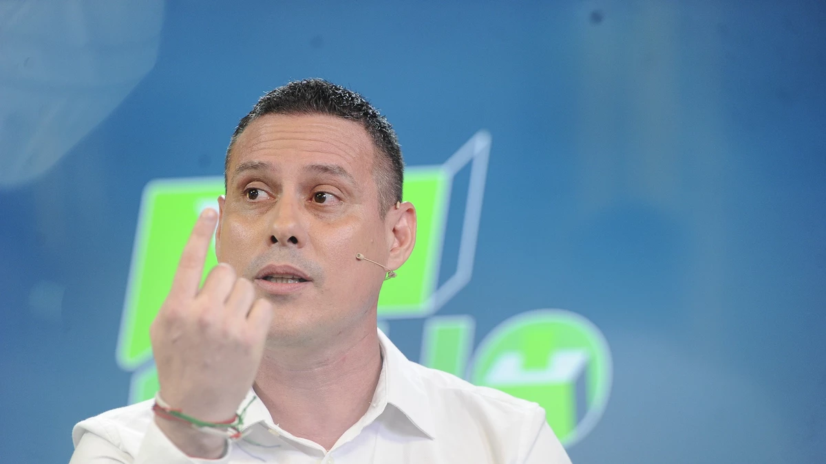 Diputado de LIBRE anuncia que impulsará una reforma de la Constitución Política del Estado el debe