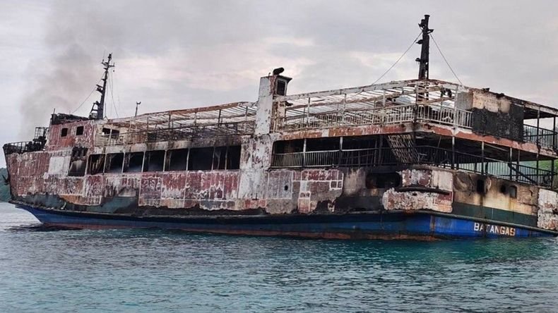 Sube a 76 la cifra de muertos por incendio de barco de pasajeros en Filipinas filipinas incendio isla coron 10 septiembre 2026