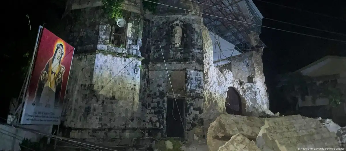 Al menos 60 muertos y varios heridos tras el terremoto de magnitud 6,9 en Filipinas filipinas