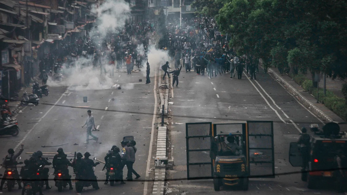Presidente de Indonesia retira a los ministros de Seguridad y Finanzas luego de las protestas que dejaron a varios muertos gettyimages 2231291630 20250902145713264