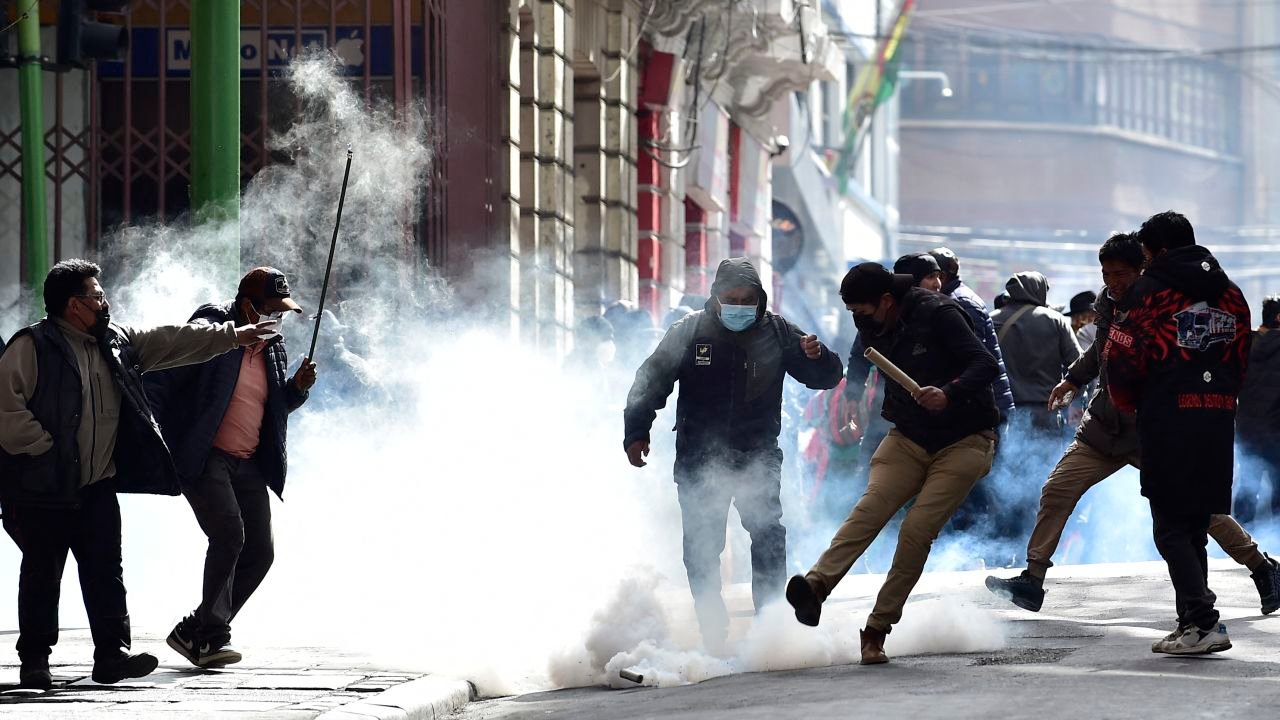 Defensa denuncia presencia de grupos armados en protestas y advierte acciones para garantizar la seguridad gettyimages 2276423466 1