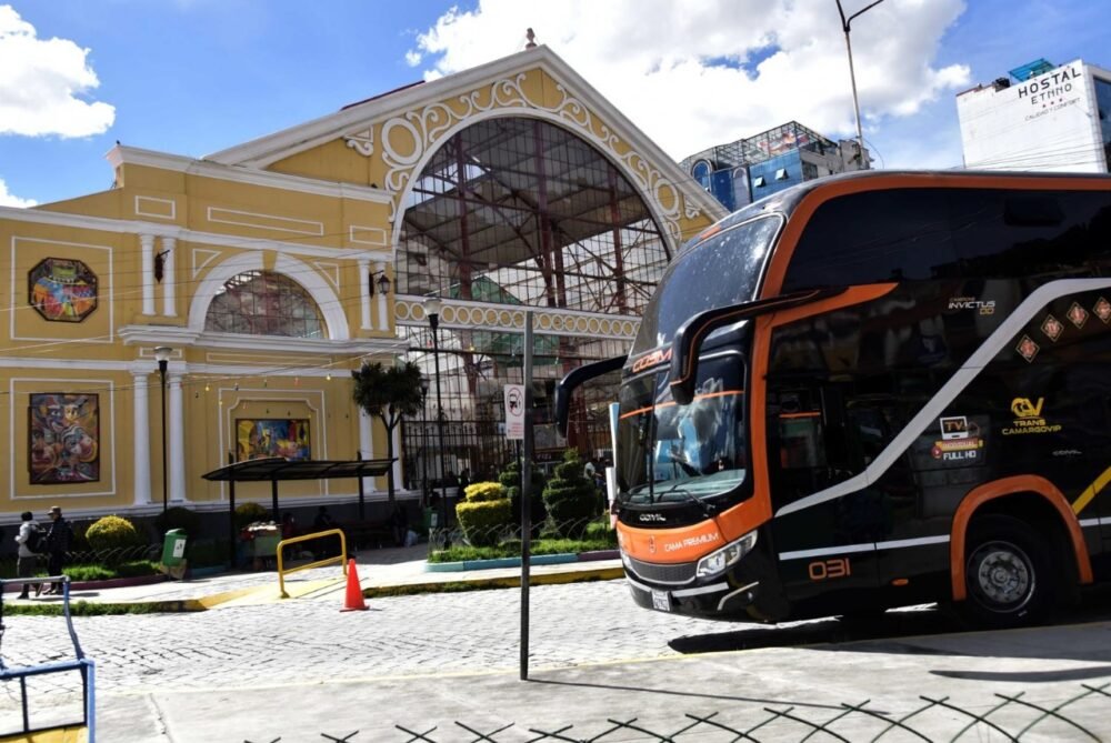 Terminal de Buses de La Paz mantiene suspendidas las salidas por bloqueos img 670eedbaf2752 1000x669 1