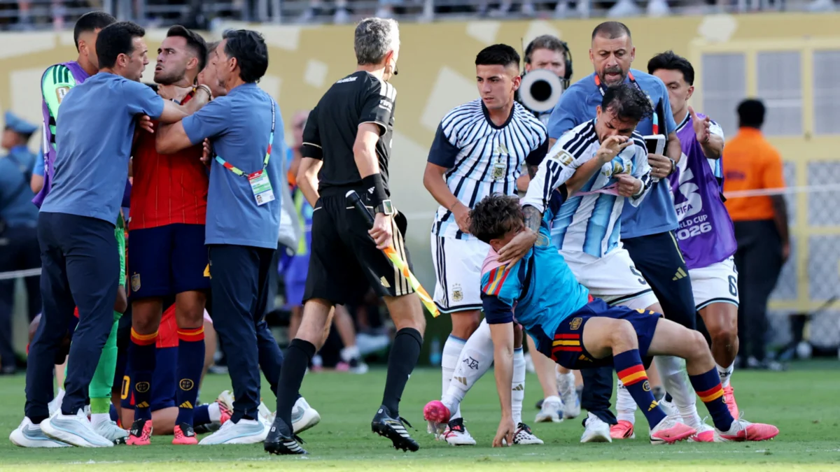 FIFA abre expediente a la AFA y a jugadores argentinos por pelea en la final del Mundial 2026