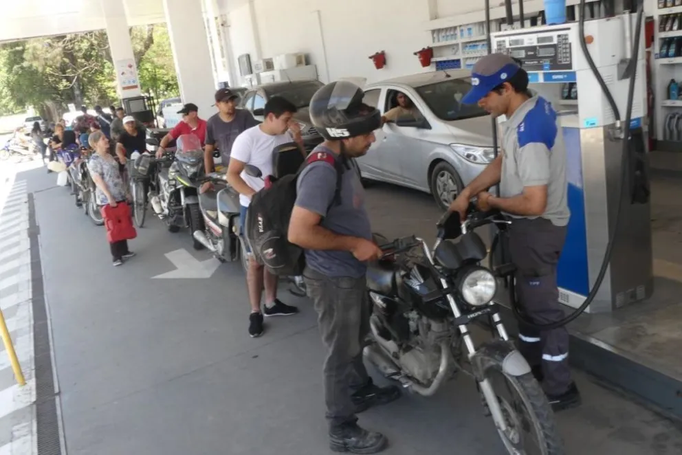 Mototaxistas de Santa Cruz esperan resarcimiento por daños causados por gasolina md 1 20