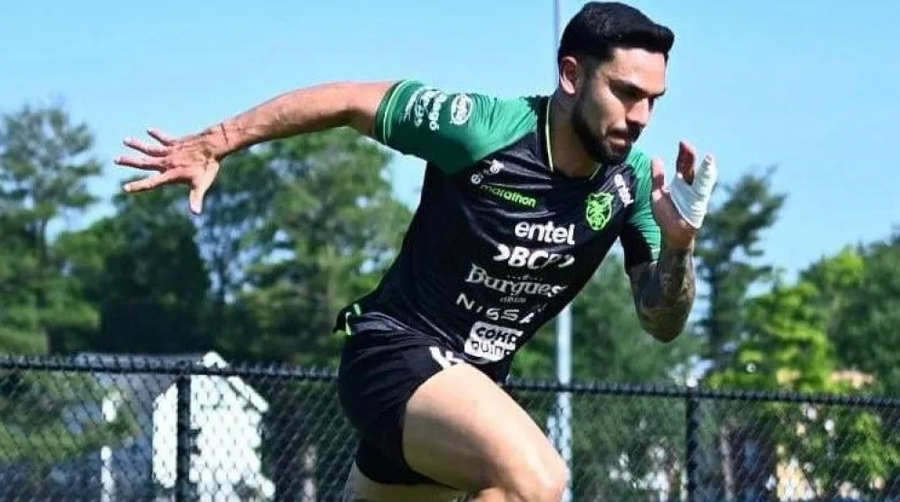 The Strongest le da la bienvenida a Carmelo Algarañaz md 30