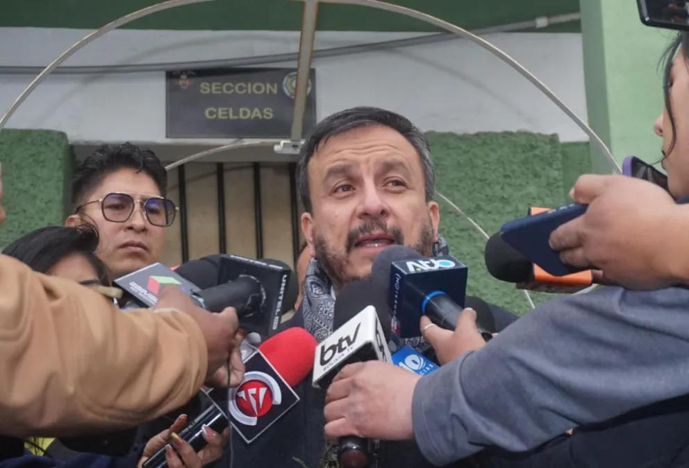 «Vine con el reto de quitar el subsidio»: Medinaceli sale de celdas y cumplirá detención domiciliaria por caso «gasolina basura» md 66