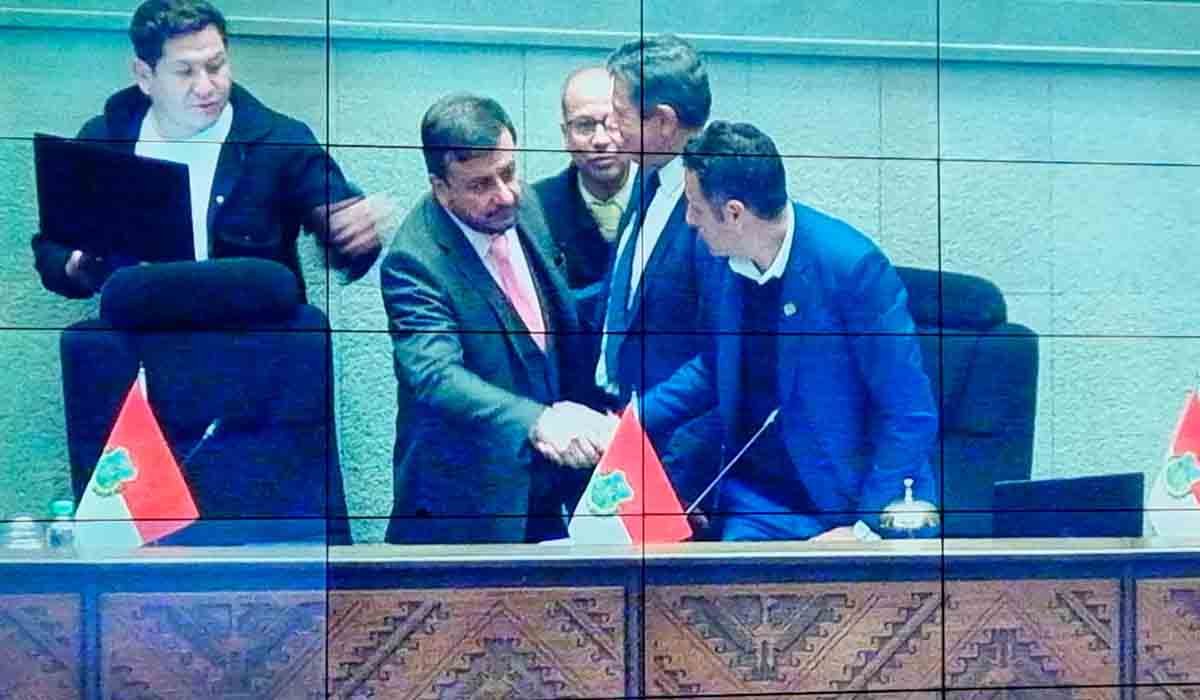 Legisladores critican intervención del ministro de Hidrocarburos en interpelación y piden su censura ministro de hidrocarburos comparece ante el legislativo para responder sobre calidad de combustible 09 04 2026