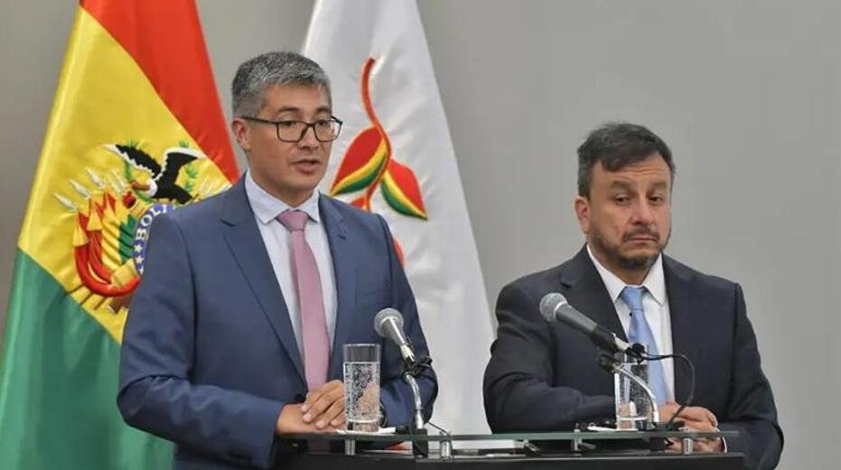 Bancada del PDC endurece presión sobre dos ministros por falta de informes y advierte con interpelaciones ministros 1 1