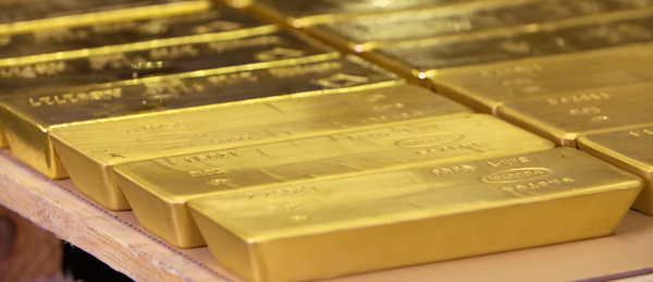 El Alto: Una mujer es detenida al intentar transportar 30 kilos de oro a Dubai pale lingotes oro