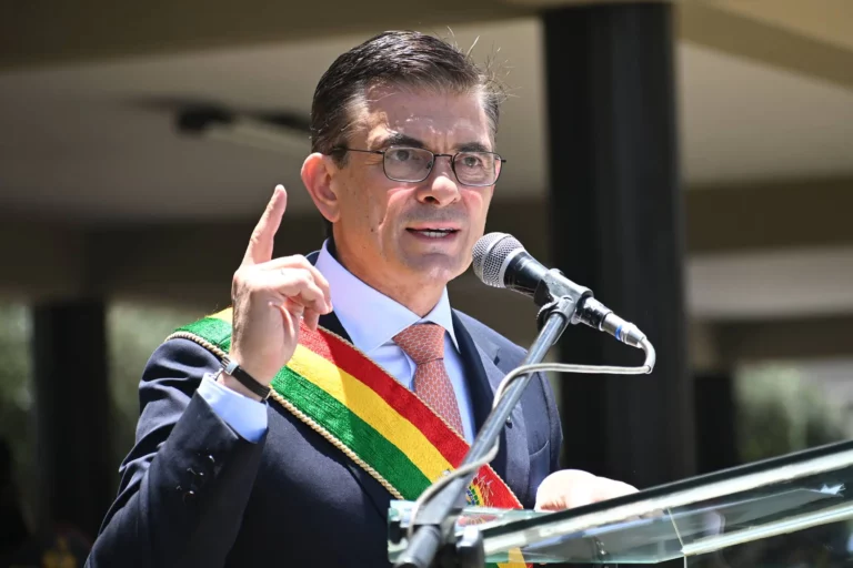 Juez niega tutela sobre DS 5515, que habilita a Paz gobernar desde el exterior; la norma seguirá vigente paz pereira 768x512 1