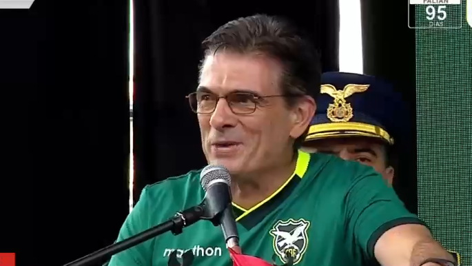 Paz envía mensaje de apoyo a la Selección Boliviana antes del partido frente a Irak paz camiseta seleccion captura