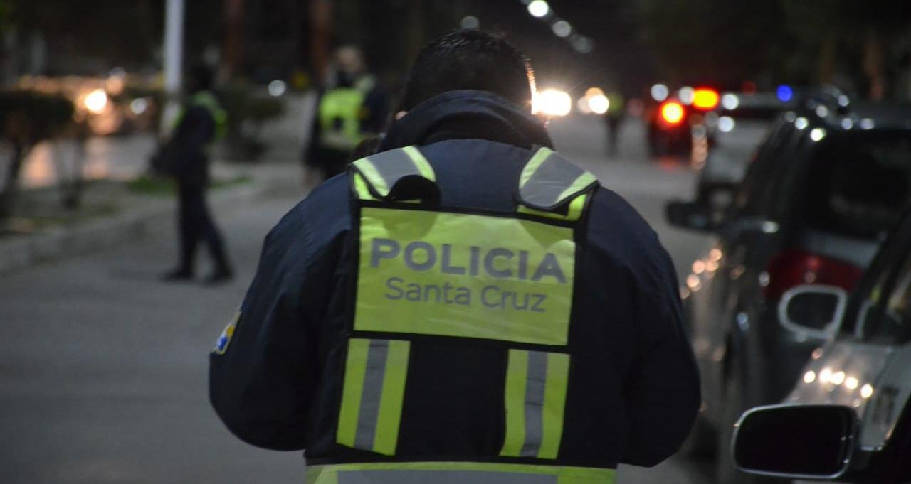 Santa Cruz: Dos hombres en moto sustraen una mochila con dinero y se dan a la fuga pli stc