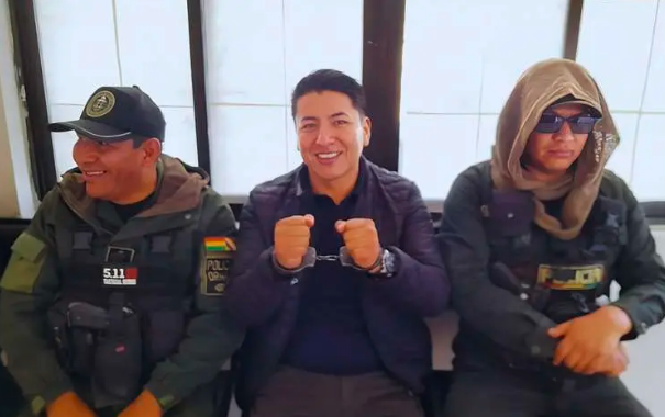 Pumari se quedará en la cárcel de San Pedro hasta su próxima audiencia, dice Gobierno pumari