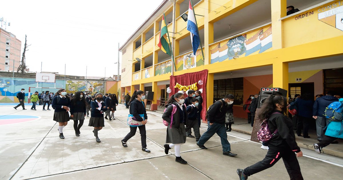 Estudiantes de La Paz y El Alto retornan a las clases presenciales tras la marcha de los evistas retorno clases