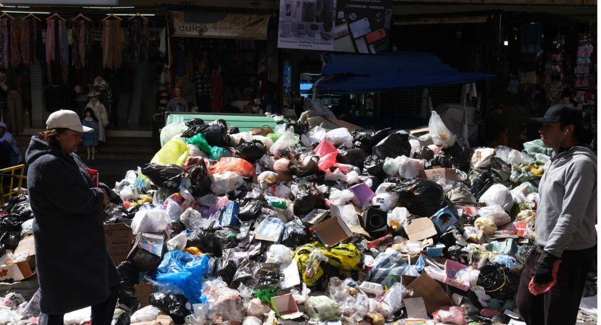 Alcaldía de La Paz fija hasta el jueves para normalizar el recojo de basura en la ciudad se acumula la basura en la paz y la alacaldia solo pudo recoger el 48 de los residuos 1354551