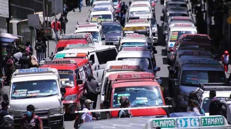 Gobierno firma acuerdo con choferes de La Paz: créditos al 12% y alivio a deudas transporte paceno ed va