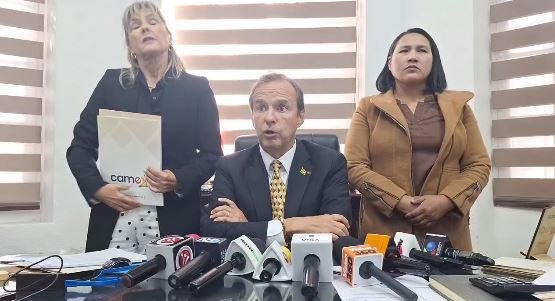 Tuto Quiroga pide a Chile y a Kast esclarecer caso «narcomaderas» y anuncia informes tuto 1