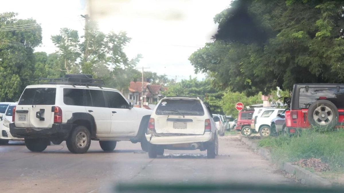 Persecución con disparos en Santa Cruz genera pánico y deja vehículos afectados wmremove transformed 1 4